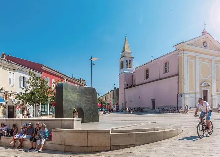 Amazing In Vranici With Wifi Apartament Poreč