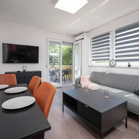 Amazing In Vranici With Wifi Apartment *