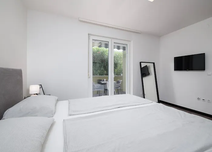 Amazing In Vranici With Wifi דירה *