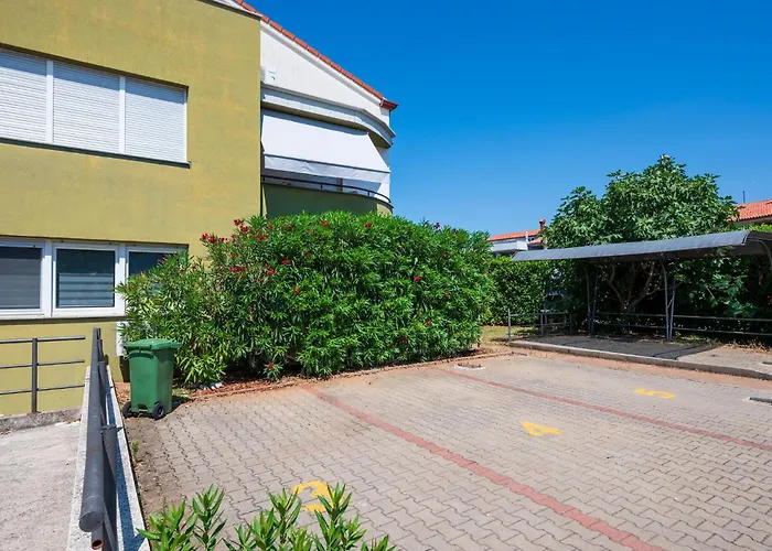 Daire Amazing In Vranici With Wifi